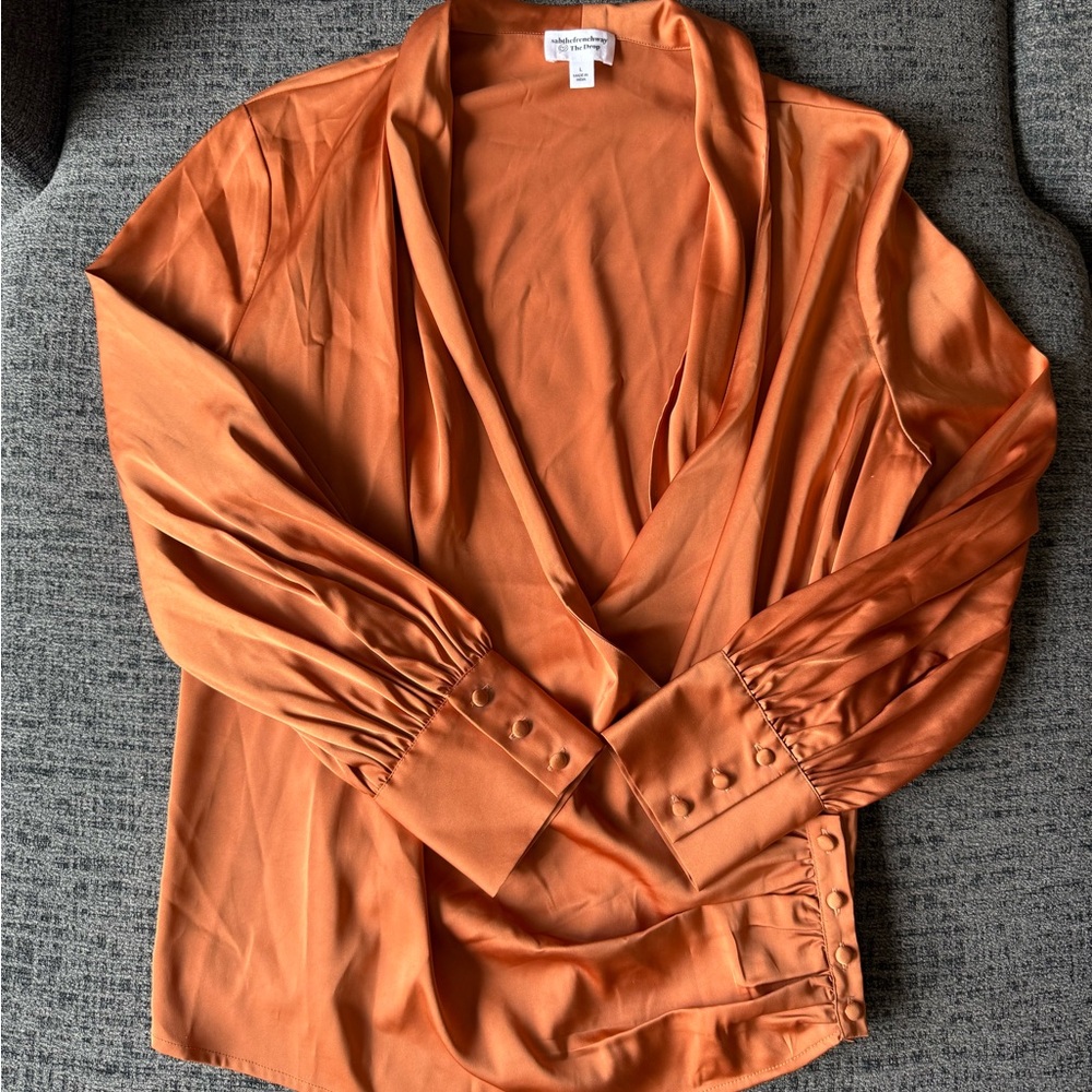Elegant Orange Women's Blouse with Buttoned Cuffs